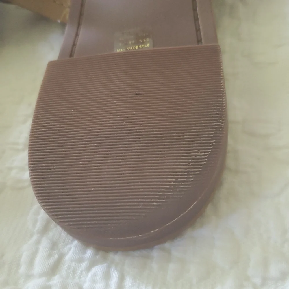 TORY BURCH MILLER SANDALS /SIZE:10 /COLOR:TAN /SHINY